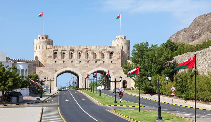 جولة عُمان في إسفند