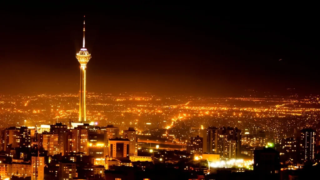 کشف 15 مقصد جذاب برای گردش در تهران